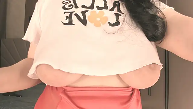 mia_lui webcam