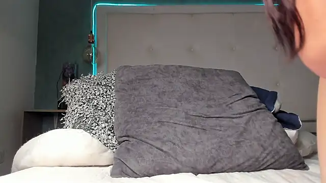 mia_gomez7 webcam