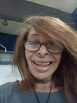 FrozenWaffle Live Webcam on Stripchat