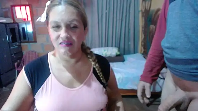 MOTHER_AND_SON09 webcam