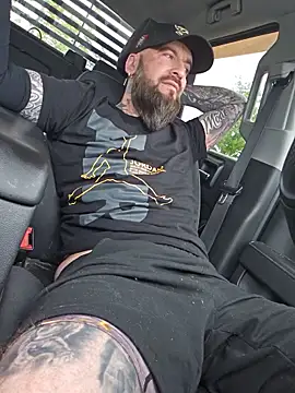 Beardedtattood webcam