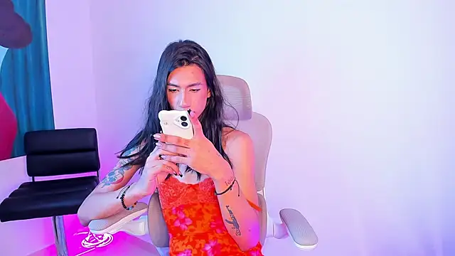 sofiaa_grey_ webcam