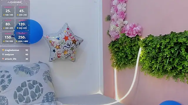 Mikasa_Horny webcam