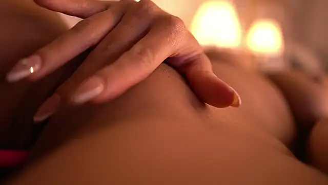 izzywild (F young) - 🔥 Fuck my pretty pussy with spinel 🔥