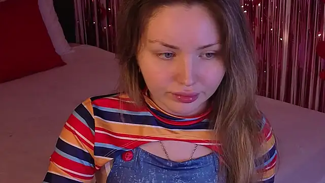 Lora_Rosee webcam