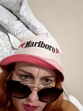 Bellaa25 webcam