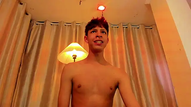 Ethan_qop webcam