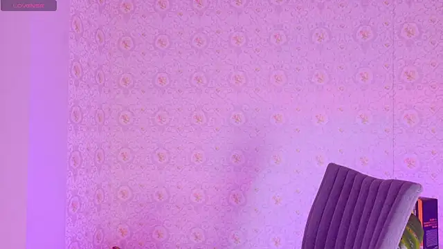 Mikavelvet08 webcam
