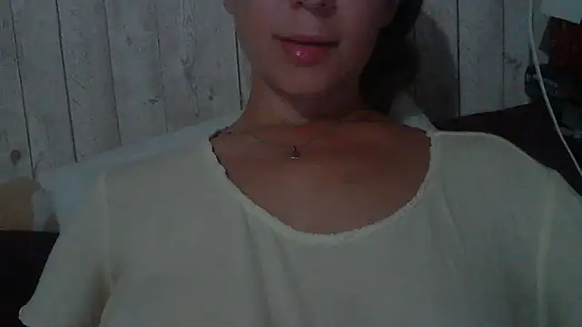 Bella--White webcam