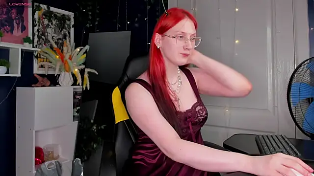 queen_milena - Queen_Milena's free webcam - UK Sex Cams