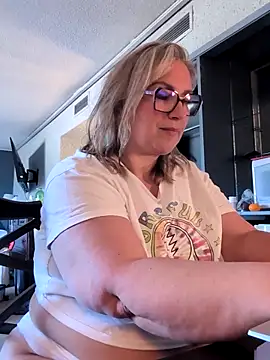 canadian_bbw (F milf) - Wet Tight Canadian Pussy