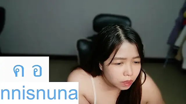 nunanunanuna live cam on StripChat