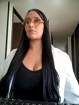 Esmeralda333 webcam