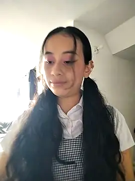 L0lita_Emi12 webcam