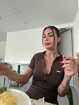 mckenzieklein live cam on StripChat