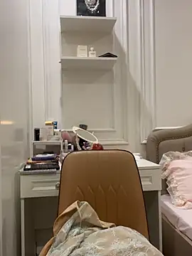 Queen-of-Love live cam on StripChat
