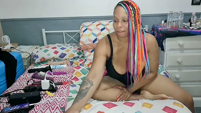 Ebony34G webcam