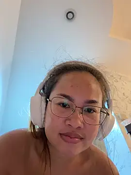 Ponthip webcam