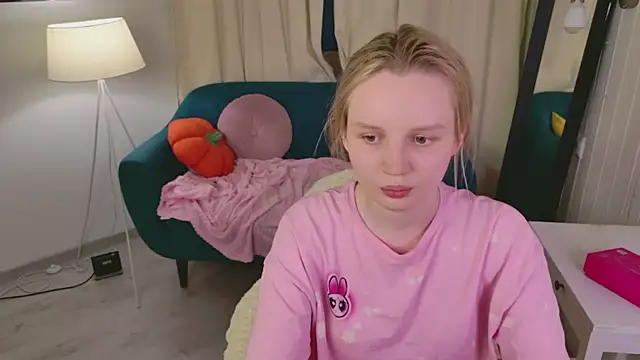 Beatrica_Klein webcam