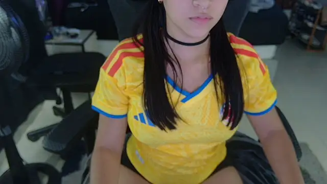 Lucy_Fer5 webcam