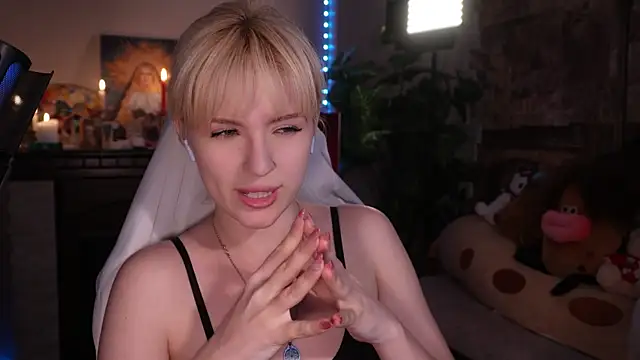 Chriss_Fox webcam