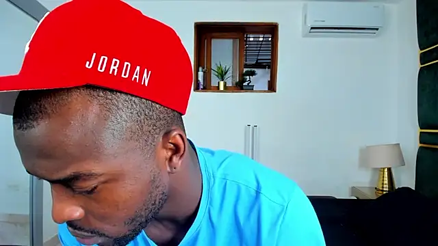Dylan_Taylor webcam