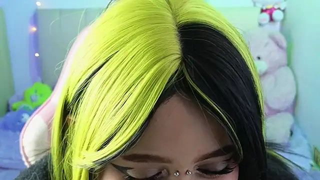 NekoWaifu webcam