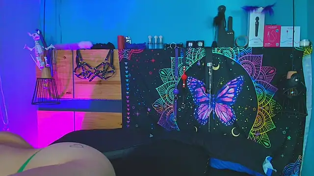 Ariana_collinss webcam