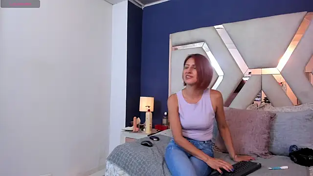 Sara_Evaanns webcam