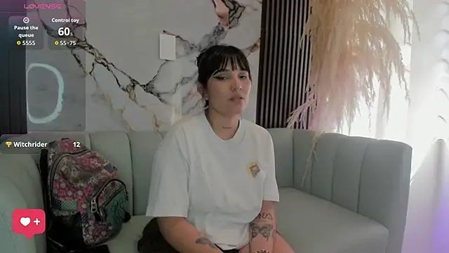 kate_boobs live cam on StripChat