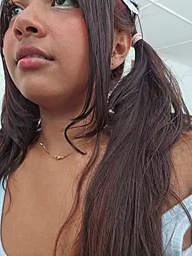 Watch Pretty_karol live on EroticFlix - High definition streams