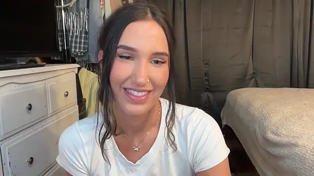 ella2sweet webcam
