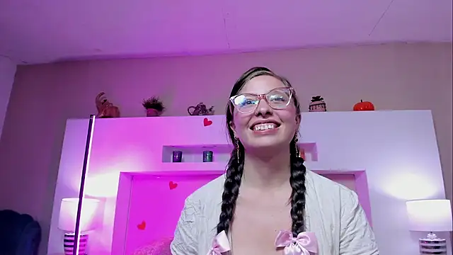 Lenna_Phillips webcam