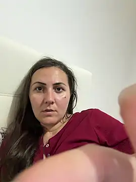 BrunetteNymph webcam