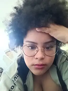 Lolacurly69 webcam