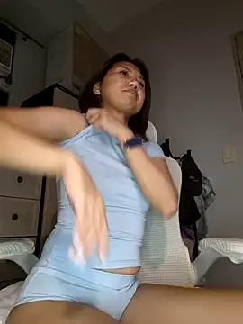 urgrl_portia webcam