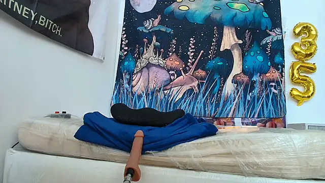 LovelyAzucena webcam