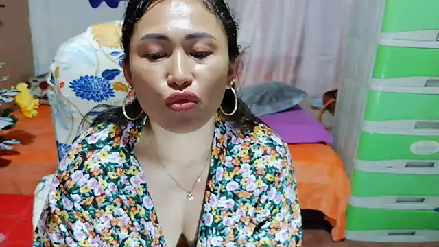Filipina_Desire webcam