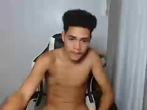 curlyasian_njxx webcam