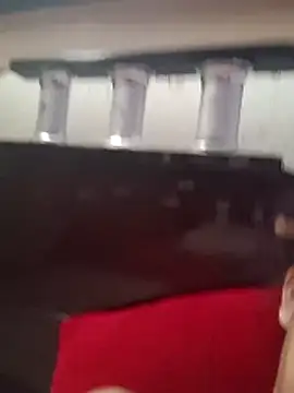 Millyhsantos webcam