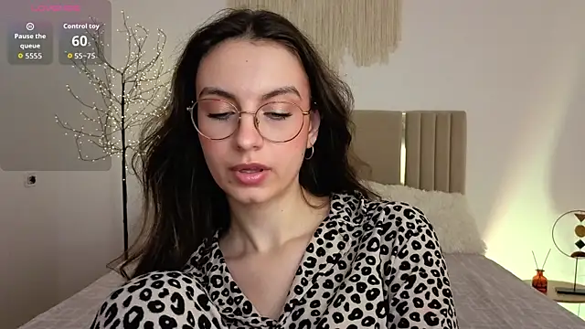 Real_cutie1 webcam