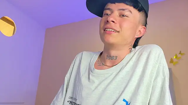 Nascary_Fox live cam on StripChat