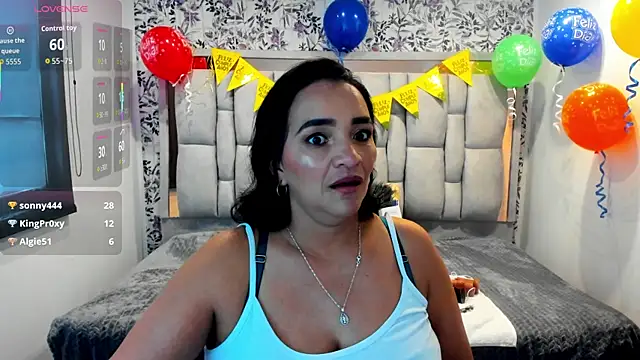 MarilynMiilf_ live cam on StripChat