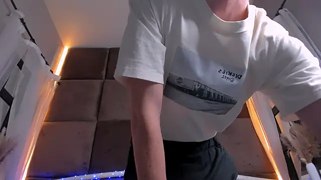 LukeSweet webcam