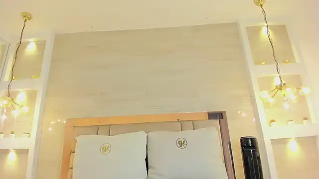 chloe_murray webcam