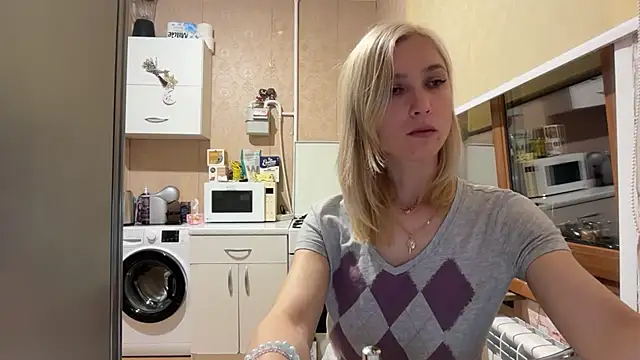 Watch AngelJeni live on EroticFlix - High definition streams