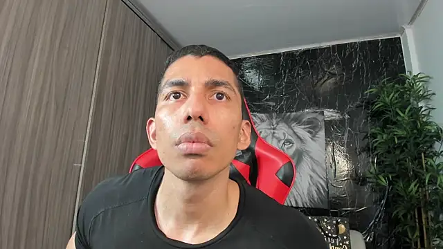 Erik_castle webcam