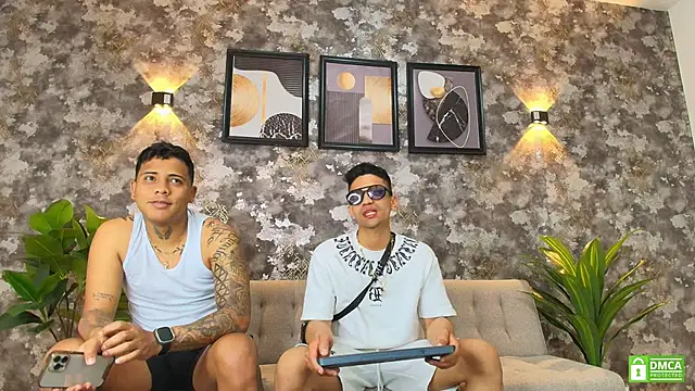 Alejandro_and_Deiby webcam