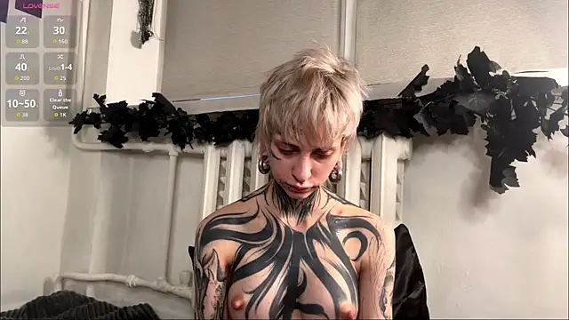 Watch KizzieSherbert live on EroticFlix - High definition streams
