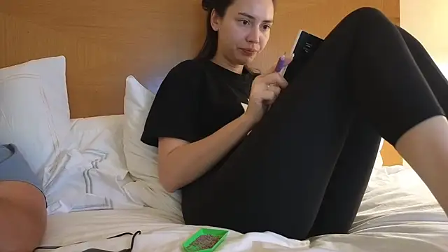 EvaSmith77777 live sex cam